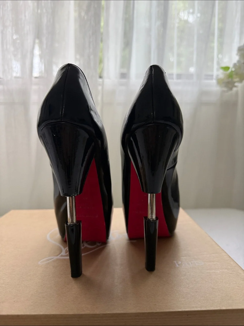 Ruthie Davis Black Patent Platform Pumps w Pink Sole size 9 EUR 39